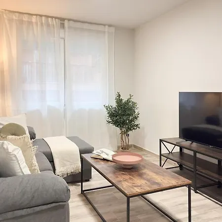 Chillahomes 101 Apartment